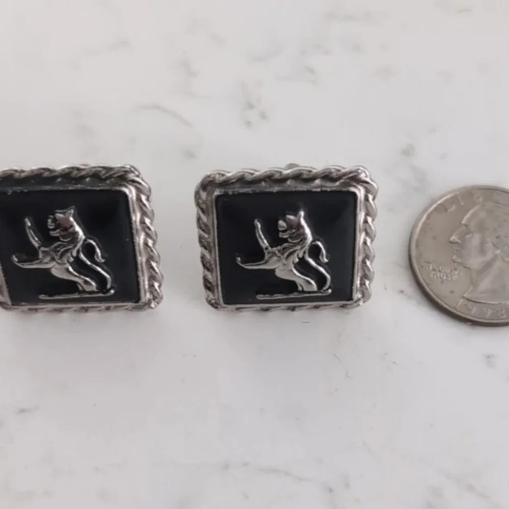 Vintage Silver-Tone Heraldic Lion Crest Cufflinks 1960's-70's